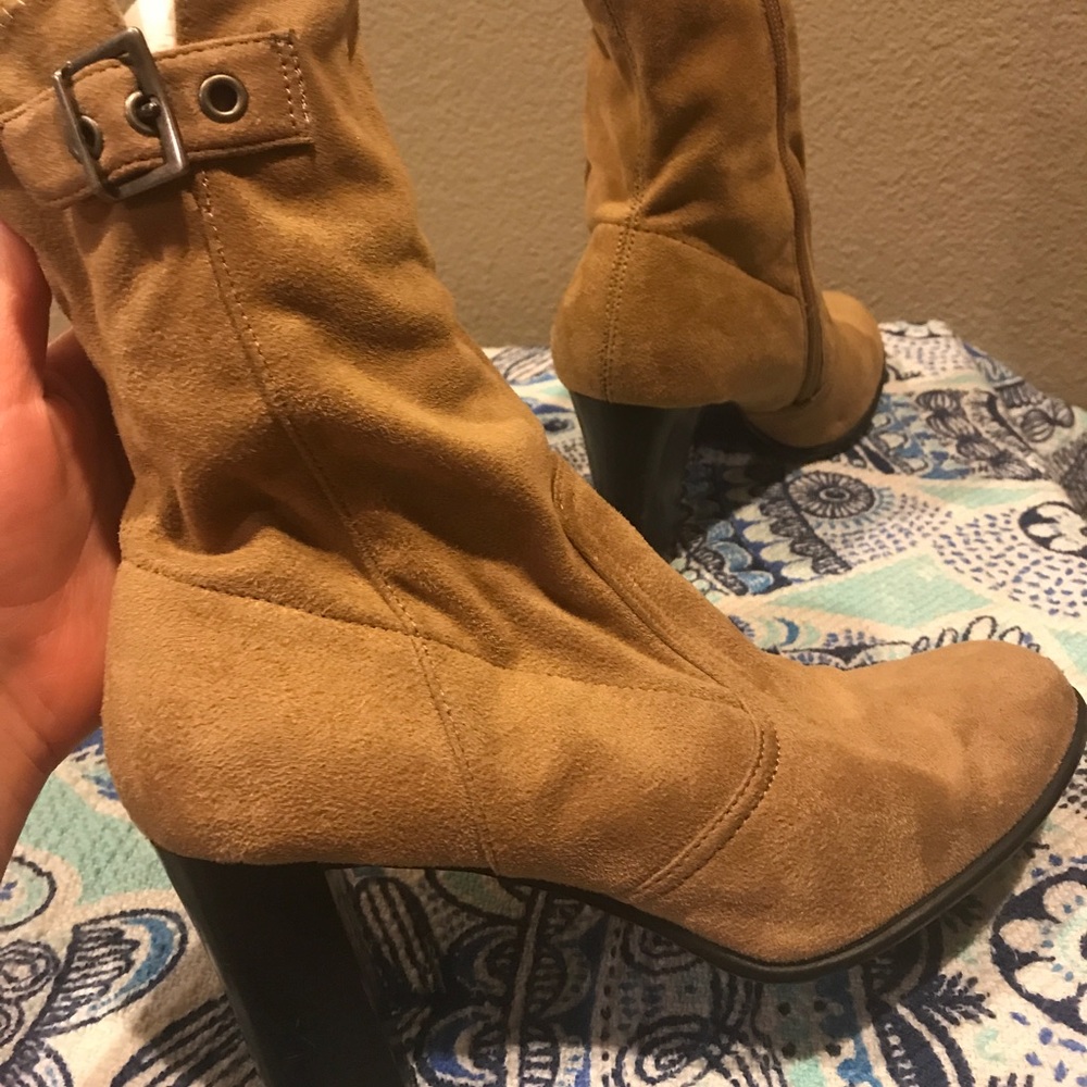 COPY - Light brown boots